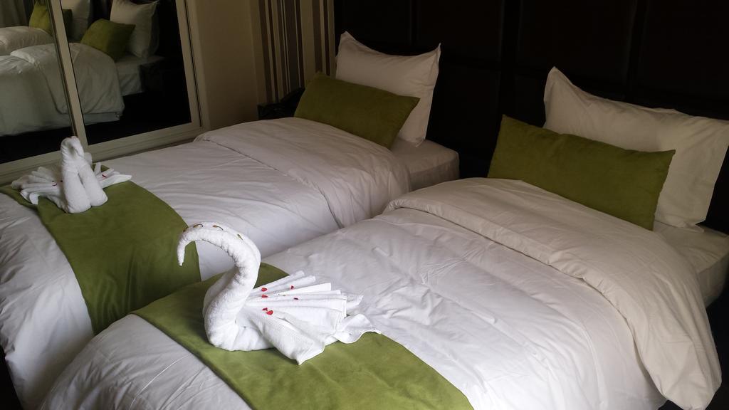 Hotel Swani مكناز الغرفة الصورة